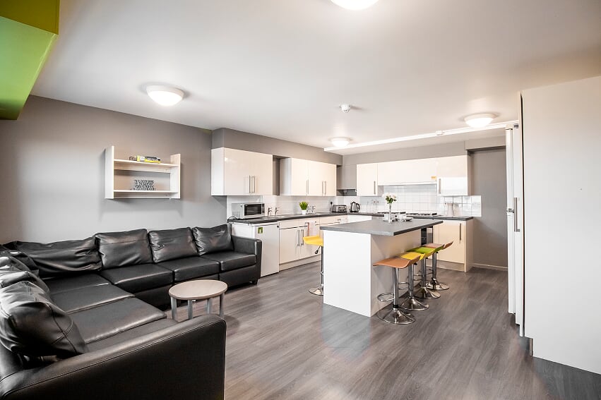 Discovery Heights Plymouth Student