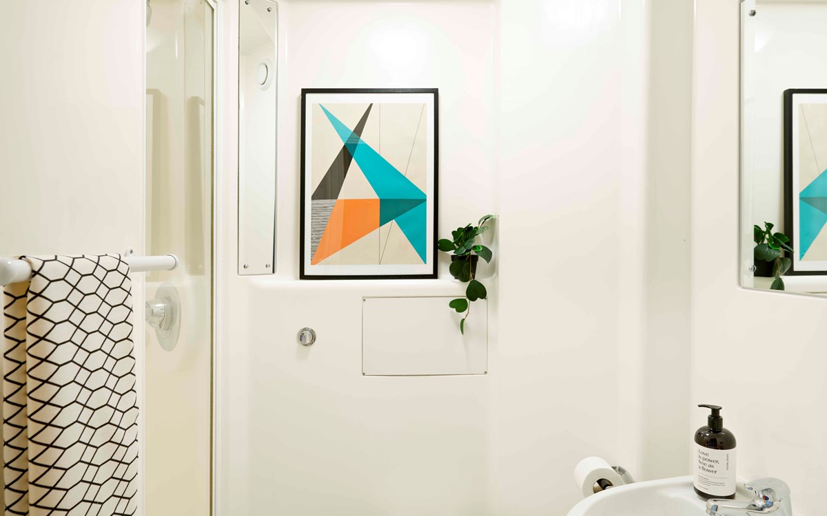 Sheffield student accommodation shared flat bathroom