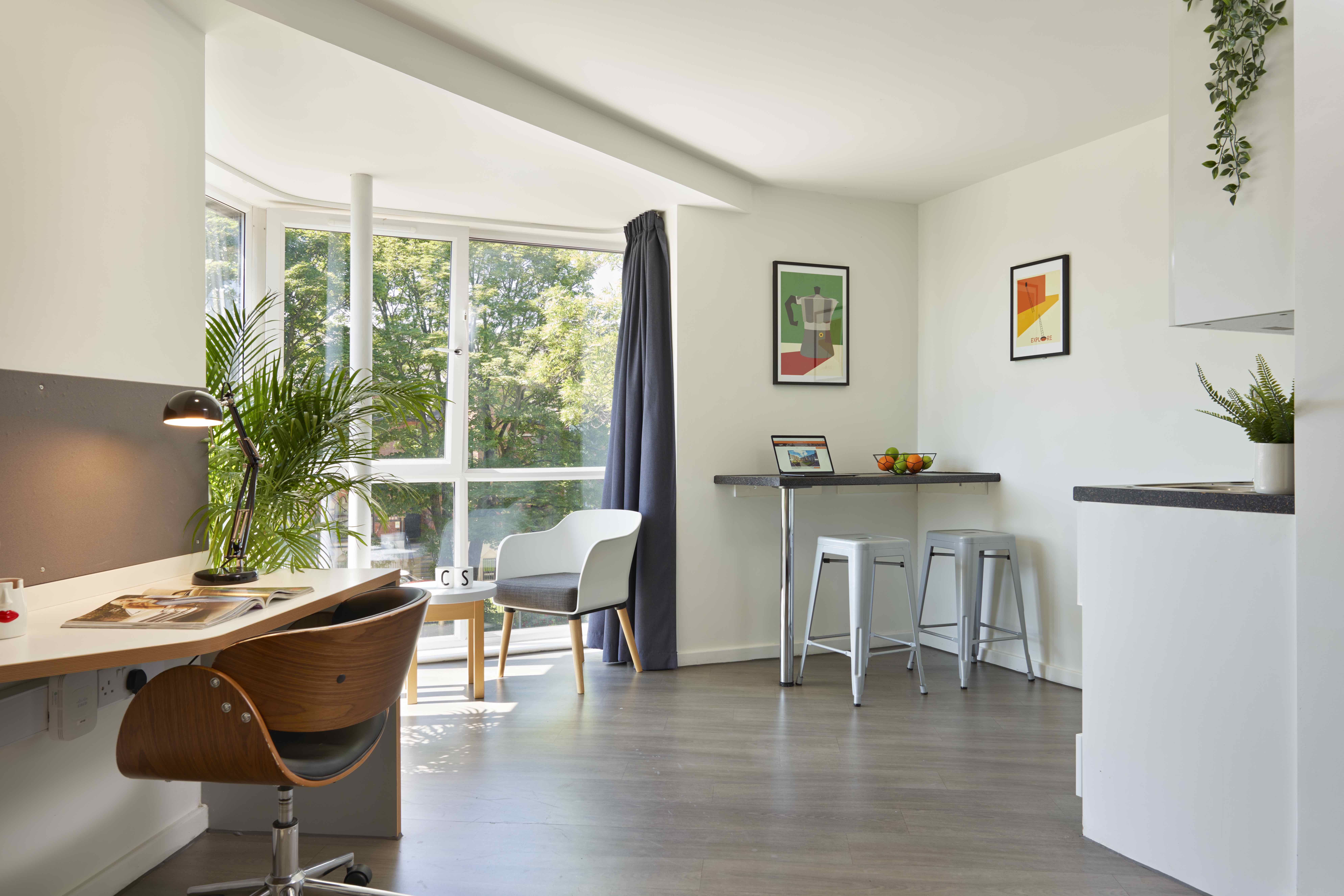 Leeds student accommodation platinum plus studio