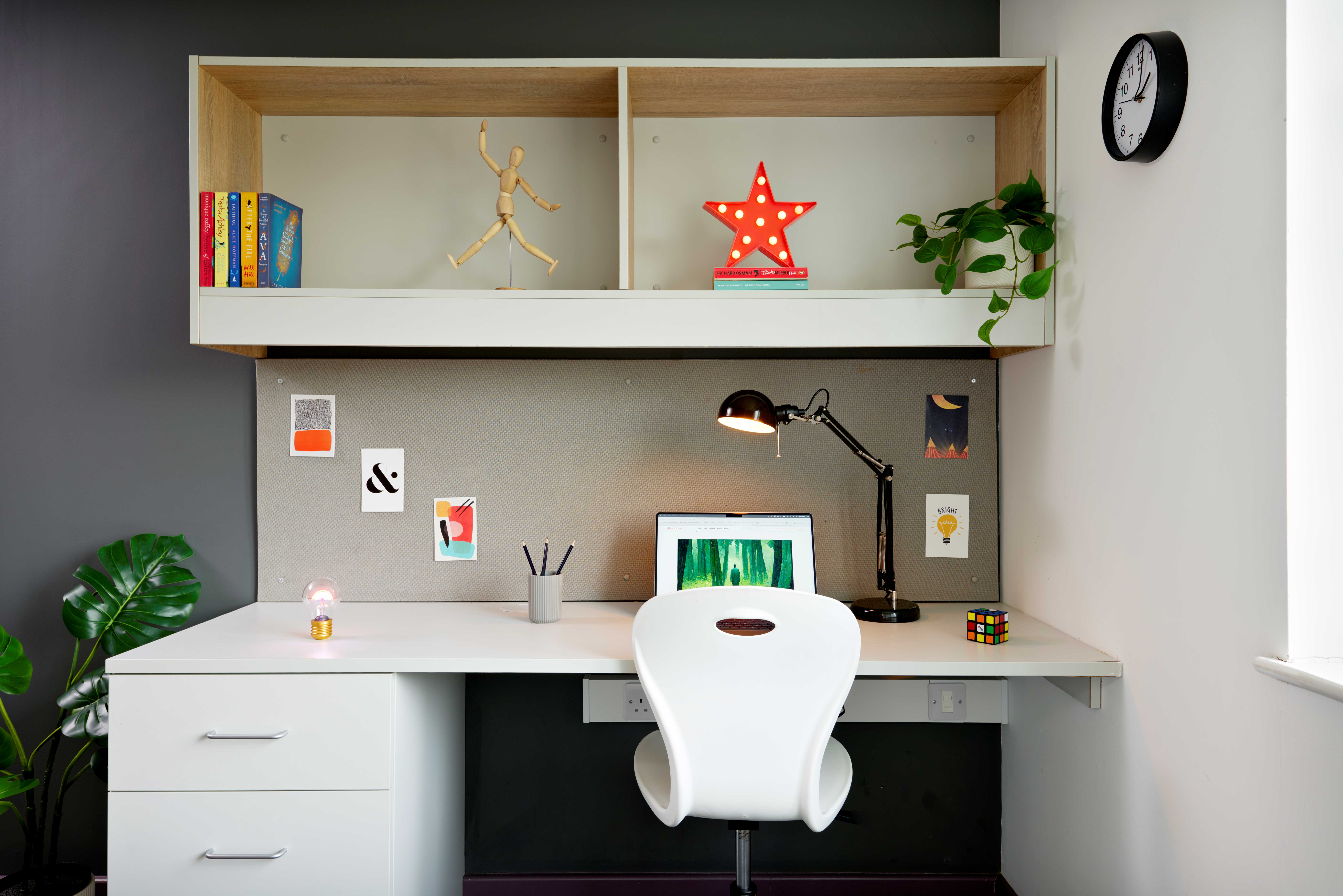 westwood student mews desk