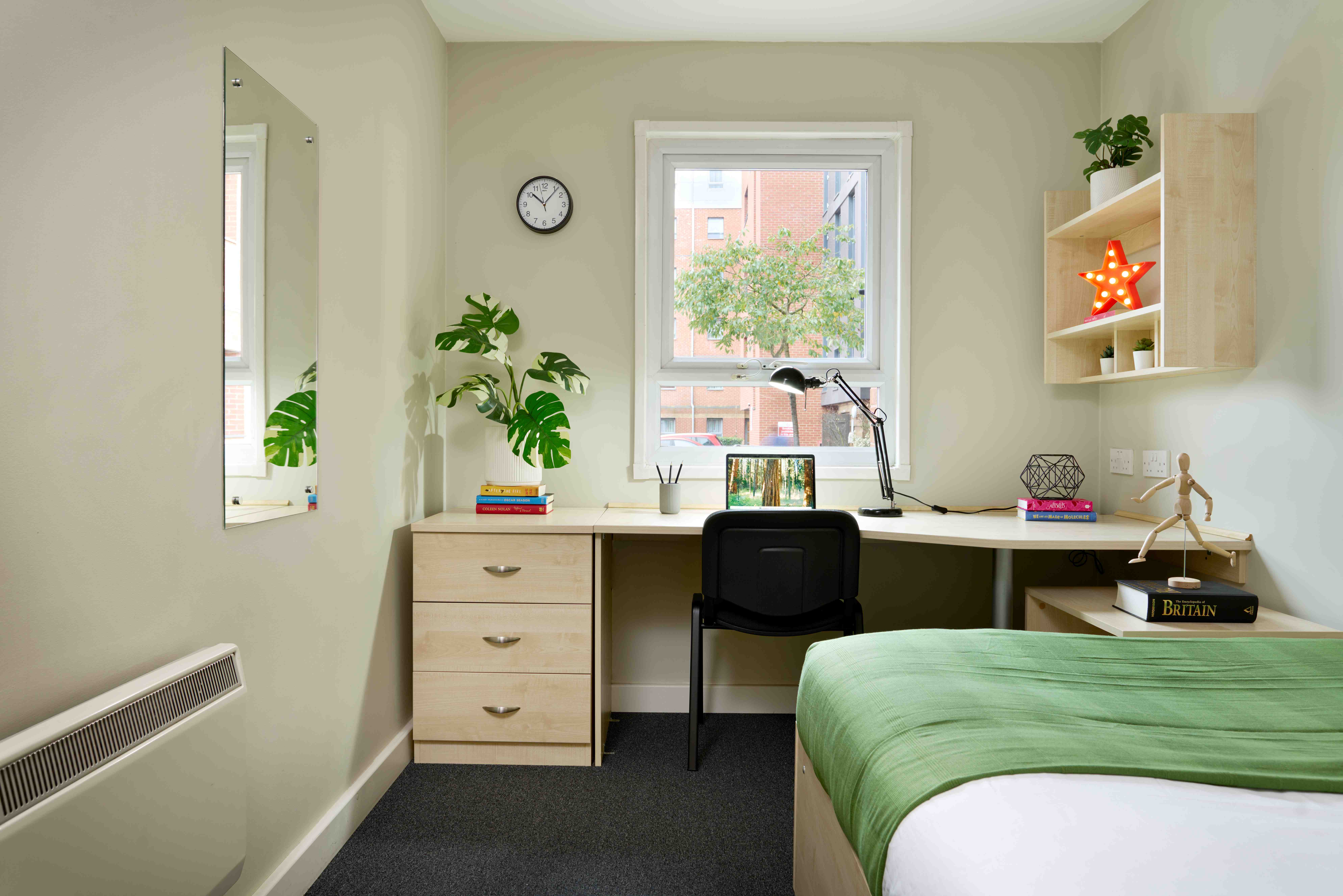 calcott ten student bronze ensuite