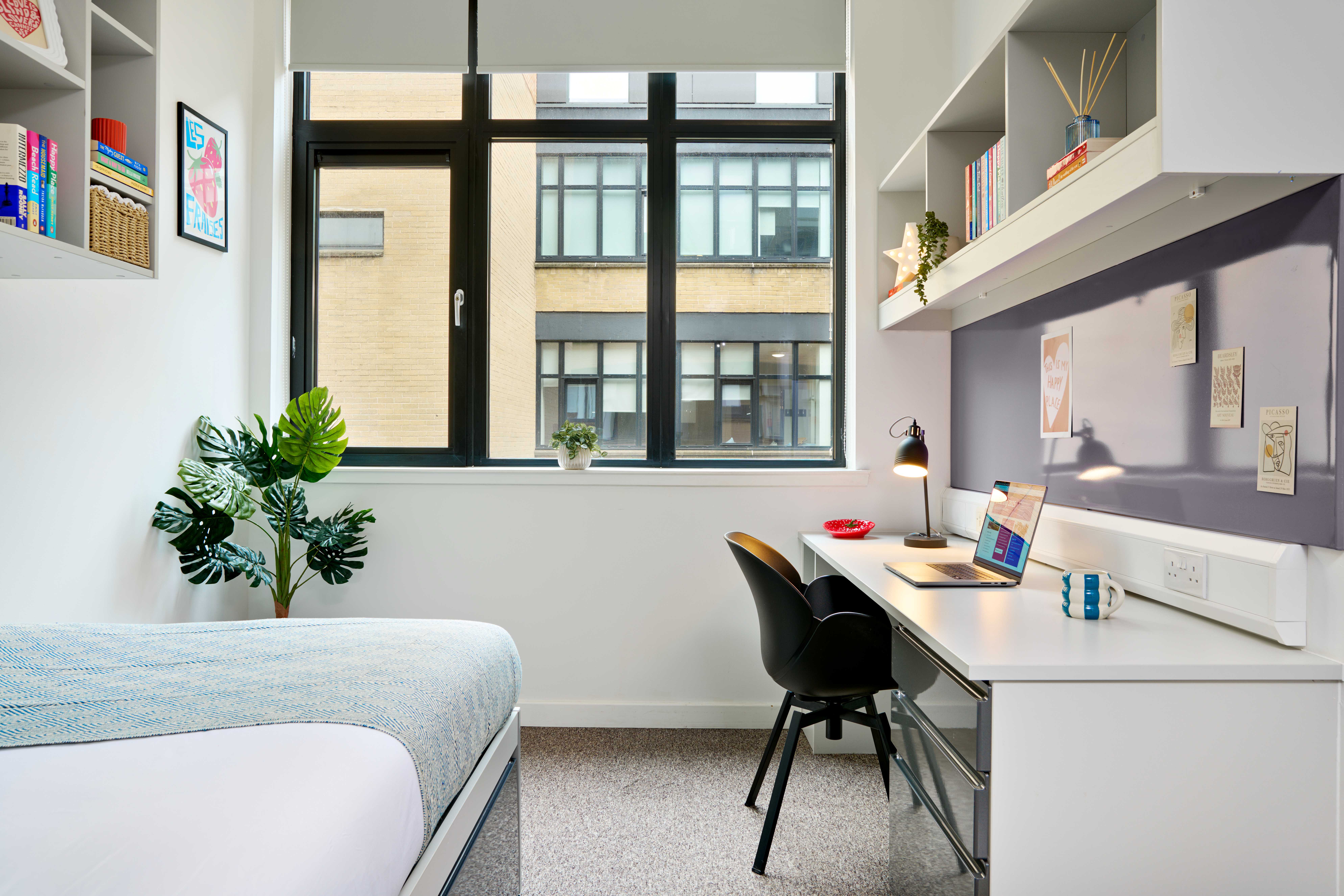 Glasgow student room silver ensuite